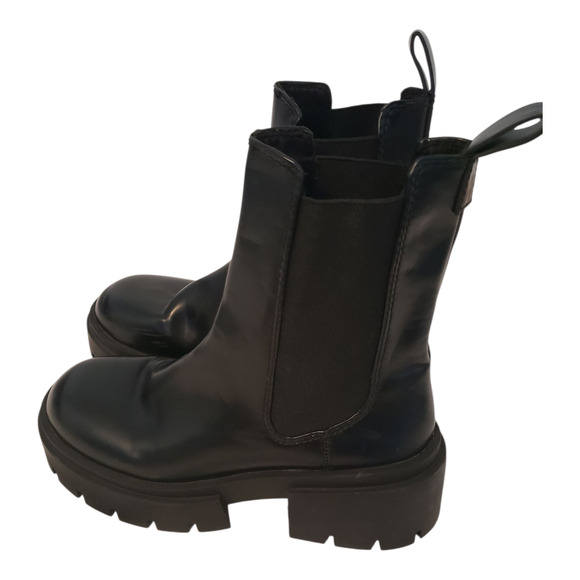 NEW H&M Chelsea Boots Womens Size 8.5 Black Lug Sole Chunky Platform Pull On - Picture 3 of 10